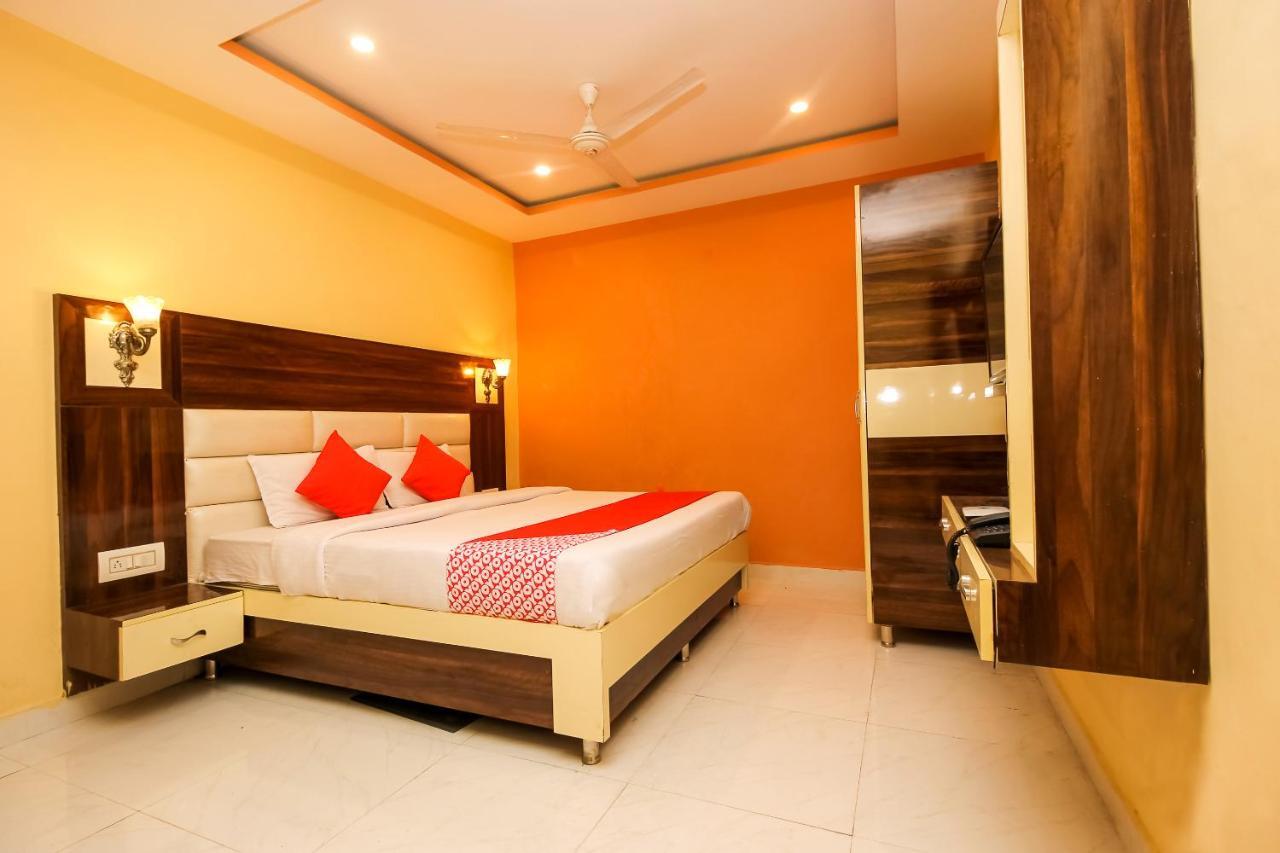 Oyo 10709 Hotel Sbt فيساخاباتنام المظهر الخارجي الصورة